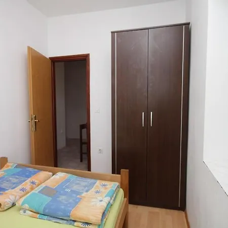 Poljana 8419b * Sestrunj